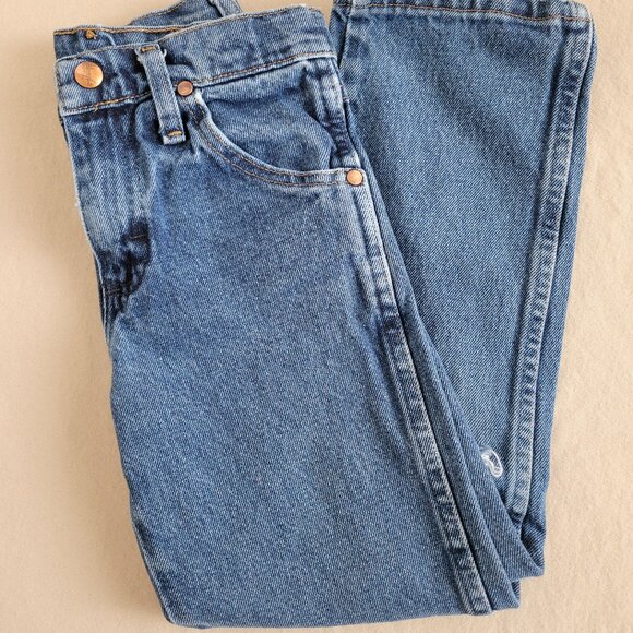 Wrangler Boys Distressed Straight Leg Jeans – Size 7 Regular – Medium Wash - Picture 1 of 5